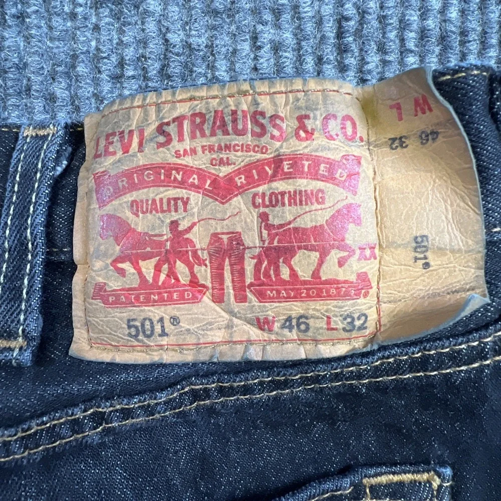 Levi's 501 Straight Leg Jeans Men's Size 46x32 (40x28) Button Fly Blk Wash Denim
